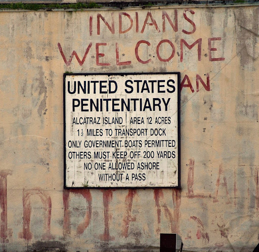 "Alcatraz Island." Wikimedia Commons. Accessed Jan 29, 2025. https://commons.wikimedia.org/wiki/File:Alcatraz_Island_-_panoramio_%283%29.jpg.